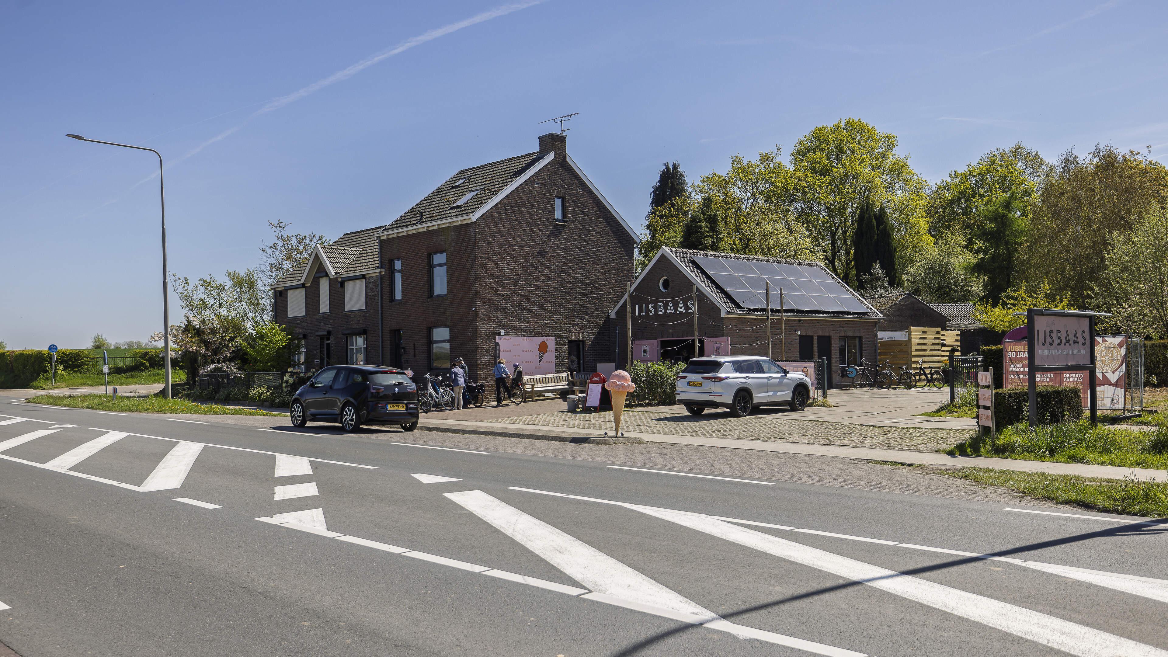 IJsbaas in Margraten moet ijsverkoop aan huis meteen staken, gemeente heeft terecht dwangsom opgeleg